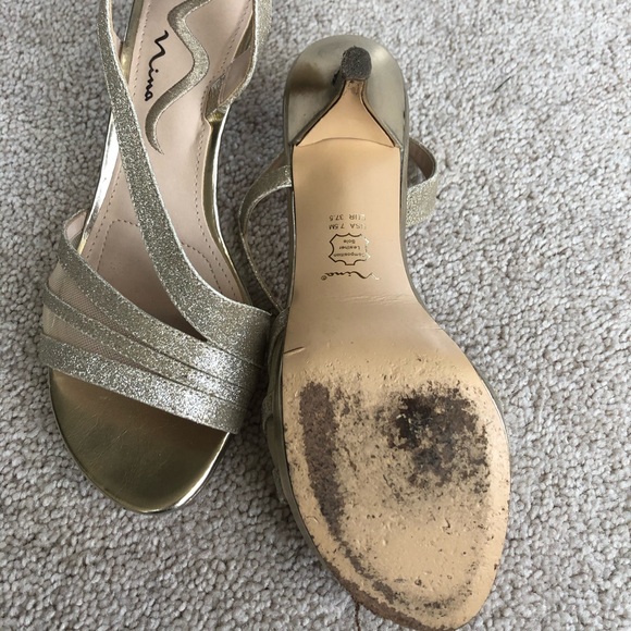 5/$35 Gold sparkly heels - Picture 3 of 3